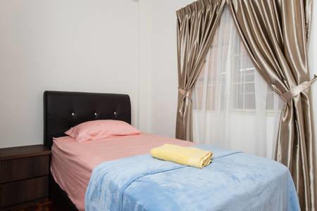 Rusnoor Homestay Bukit Jelutong Shah Alam Bagian luar foto